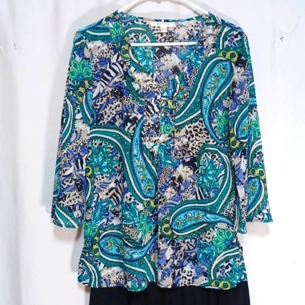 JM collection WOMENS TOP SIZE SMALL IN A BEAUTIFUL POLYESTER with Bling